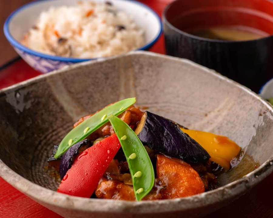 茶屋 本店 ヨコスカイチバン 横須賀のレストラン グルメ ホテル 海軍カレー ネイビーバーガー 地産地消 横須賀名物などのお店情報 不動産やリフォーム美容院などの住まいや生活情報が満載 茶屋 本店 ヨコスカイチバン 横須賀のレストラン グルメ ホテル 海軍カレー ネイビーバーガー 地産地消 横須賀名物などのお店情報 不動産やリフォーム美容院などの住まいや生活情報が満載